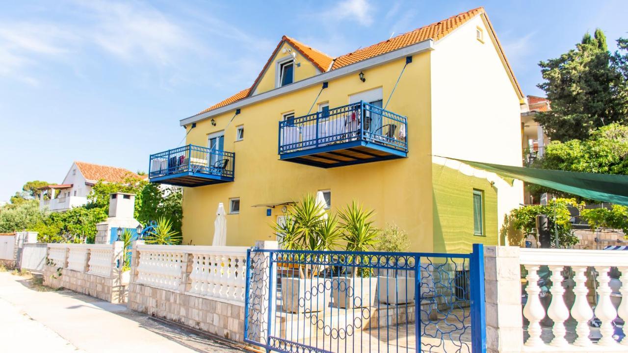 Planikovica Apartments Трогир Екстериор снимка