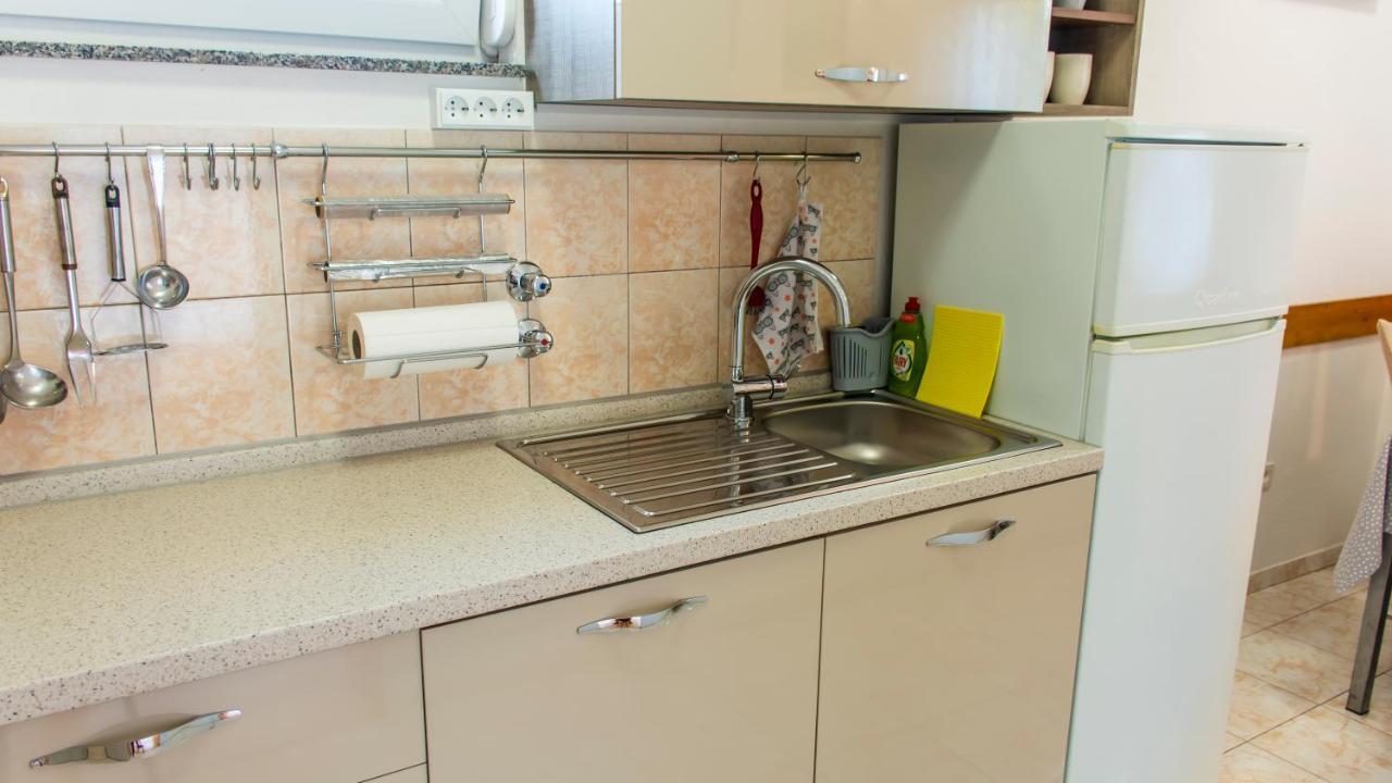 Planikovica Apartments Трогир Екстериор снимка