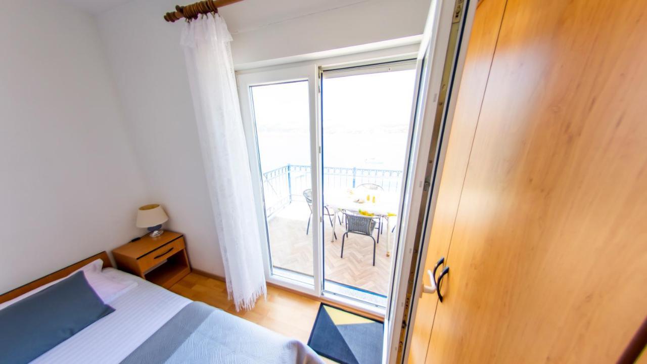 Planikovica Apartments Трогир Екстериор снимка