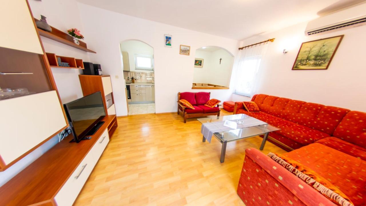 Planikovica Apartments Трогир Екстериор снимка
