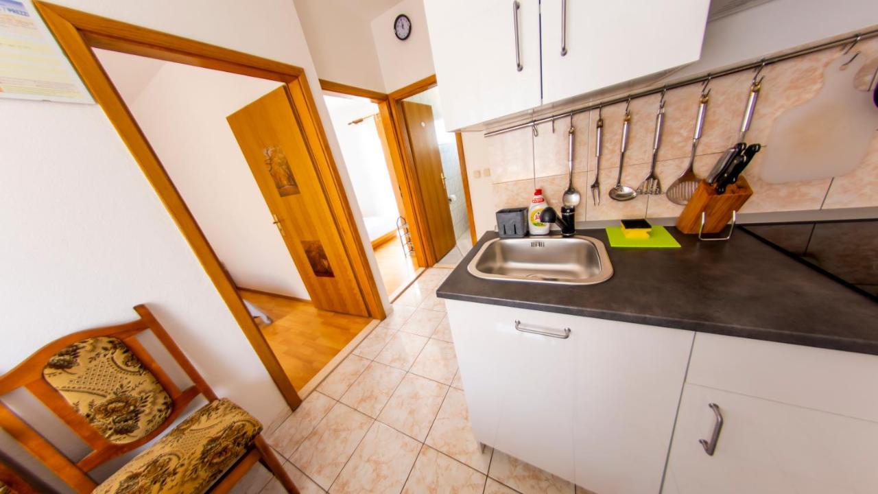 Planikovica Apartments Трогир Екстериор снимка