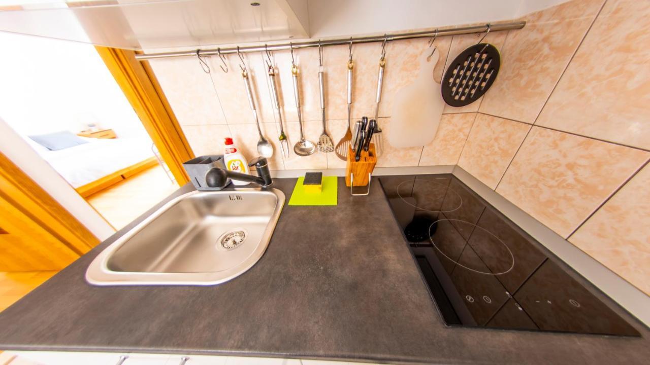 Planikovica Apartments Трогир Екстериор снимка